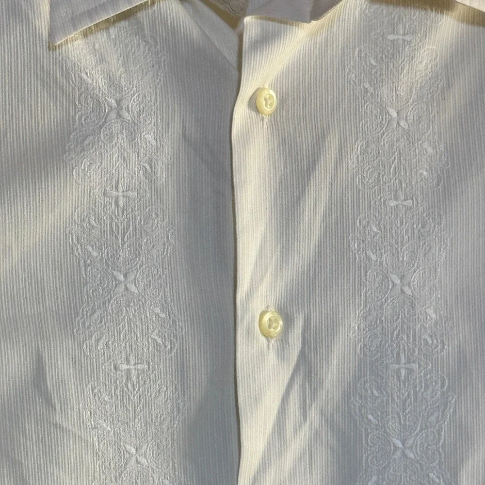Banana Republic Embroidered Shirt Mens M Cream Classic Fit Guayabera Coastal